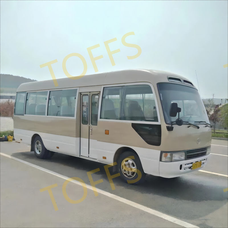Minibus Toyota Coaster 4x4 de uso médio 30 lugares para transporte urbano
