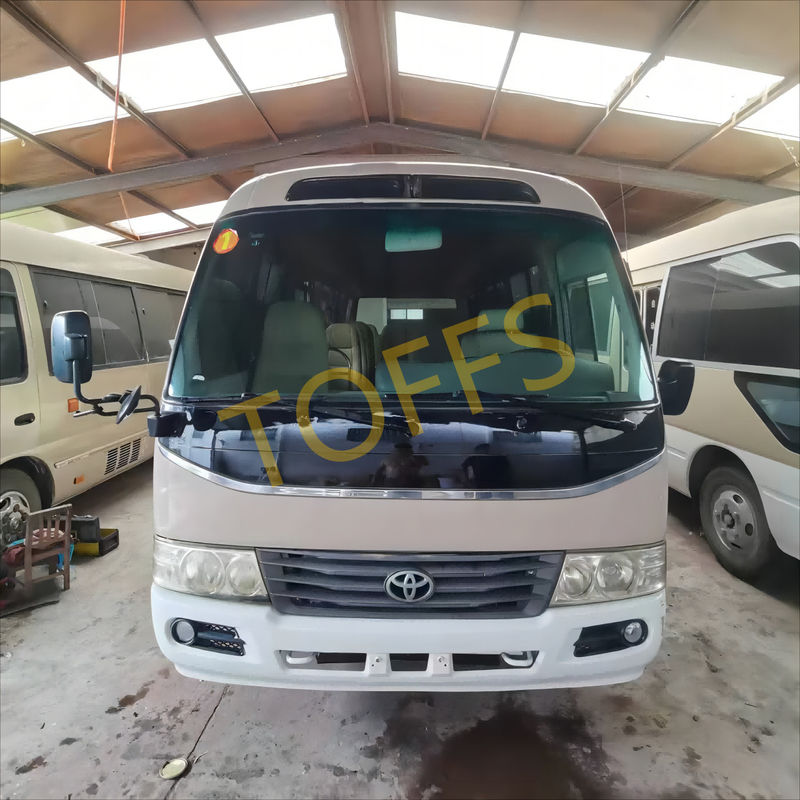 Minibus Toyota Coaster 4x4 de uso médio 30 lugares para transporte urbano