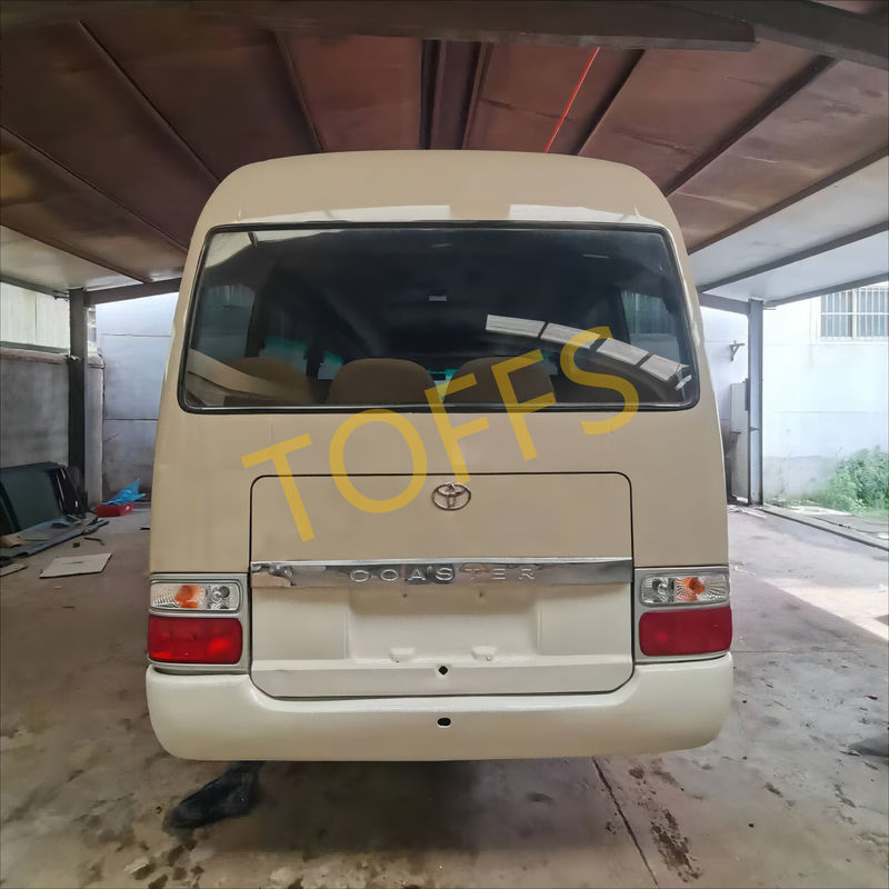 Minibus Toyota Coaster 4x4 de uso médio 30 lugares para transporte urbano