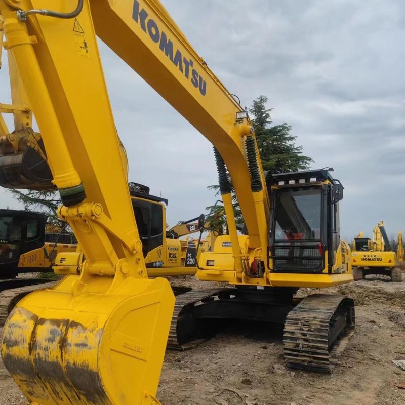 Excavadora Komatsu usada PC220-8 de segunda mão de 22 toneladas