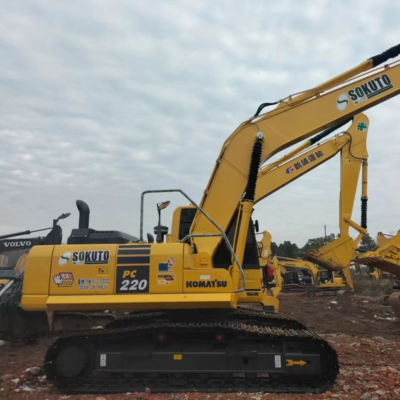 Excavadora Komatsu Diggerr PC220-8 Usada de 22 toneladas