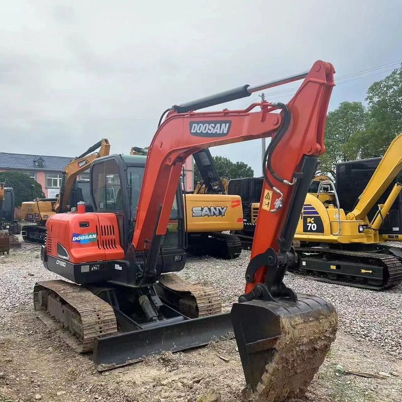 Excavadora mini-crawler de 6 toneladas de segunda mão usada Doosan Digger DX60