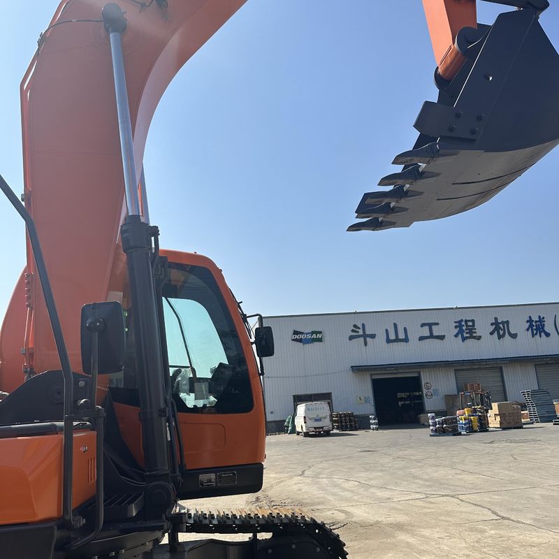 Excavadora do tipo dousã DX205 de segunda mão de 21 toneladas