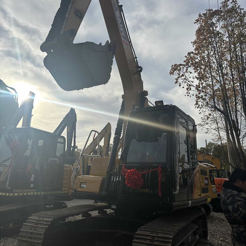 Usado SANY Digger SY135C de segunda mão 13.5 em mini-excavadora de pequeno tipo