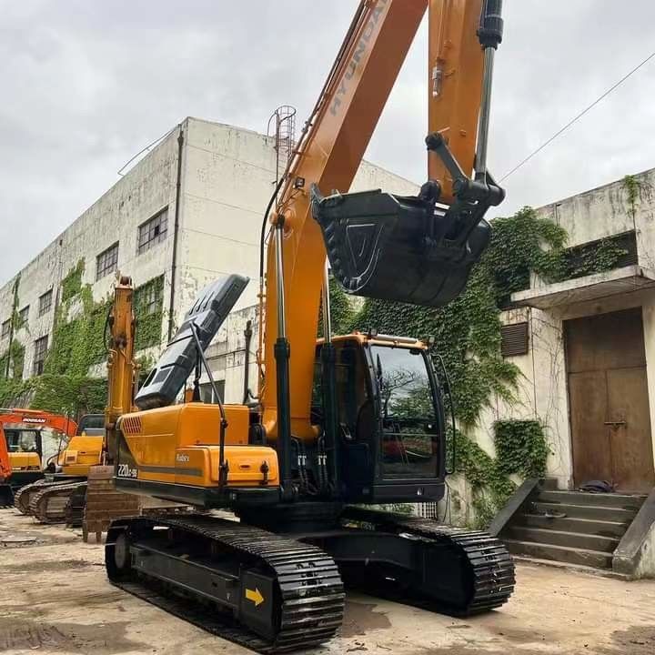 Hyundai Digger R220-9S de segunda mão Excavadora crawler de tipo médio de 22 toneladas