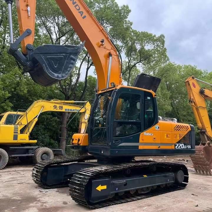 Hyundai Digger R220-9S de segunda mão Excavadora crawler de tipo médio de 22 toneladas