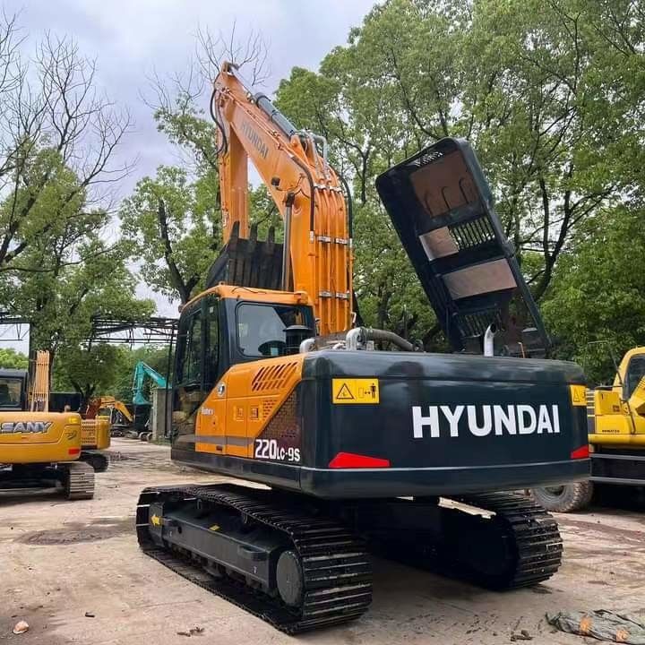 Hyundai Digger R220-9S de segunda mão Excavadora crawler de tipo médio de 22 toneladas