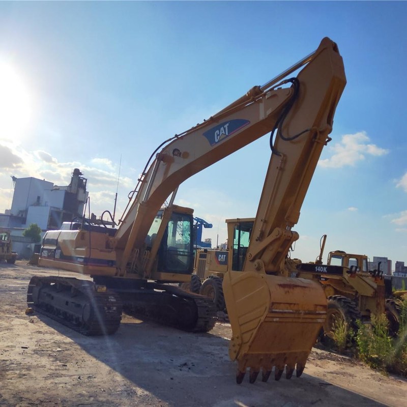 2a mão CAT 325BL Excavator Machinery Trader 25 toneladas 125,3kw com balde de 1,1m3