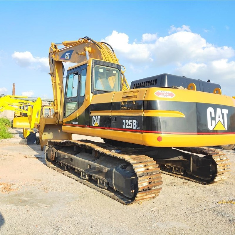 2a mão CAT 325BL Excavator Machinery Trader 25 toneladas 125,3kw com balde de 1,1m3