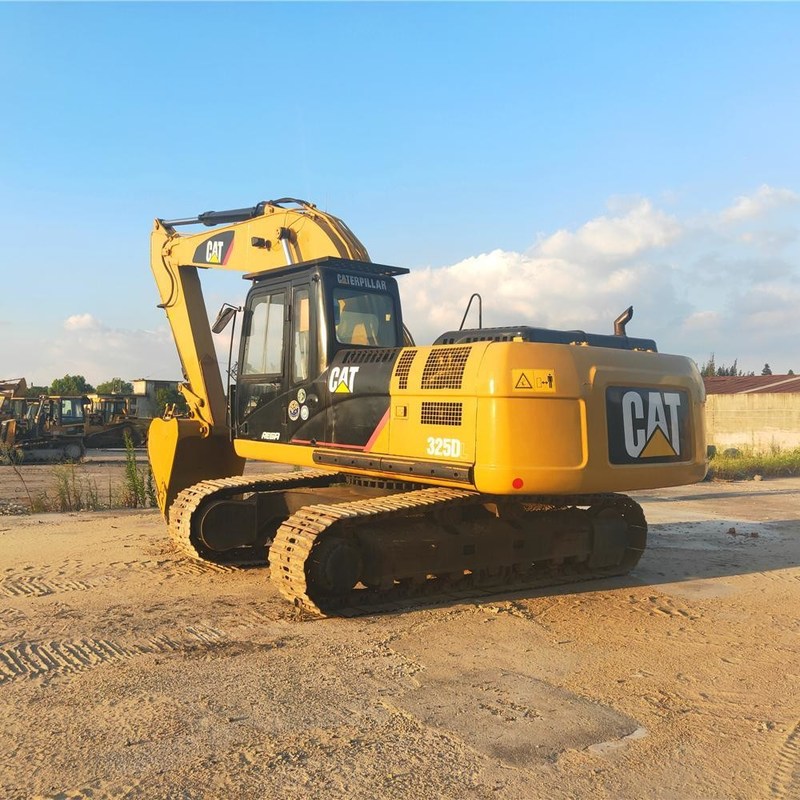 Excavadora usada de 25 toneladas CAT 325D Excavadora de rastreamento 140kw 1,4m3 Capacidade de balde