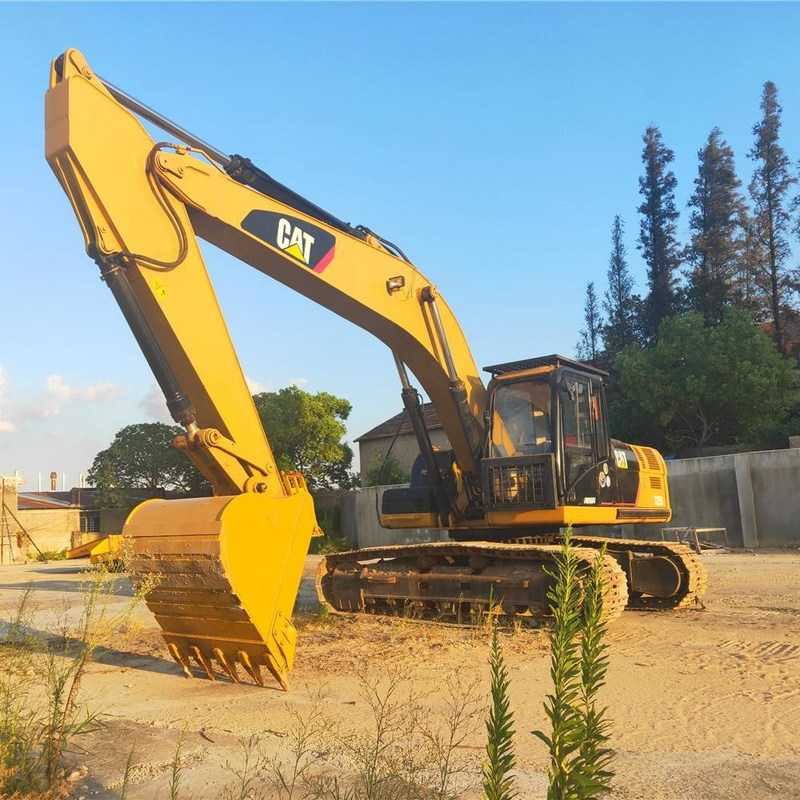 Excavadora usada de 25 toneladas CAT 325D Excavadora de rastreamento 140kw 1,4m3 Capacidade de balde