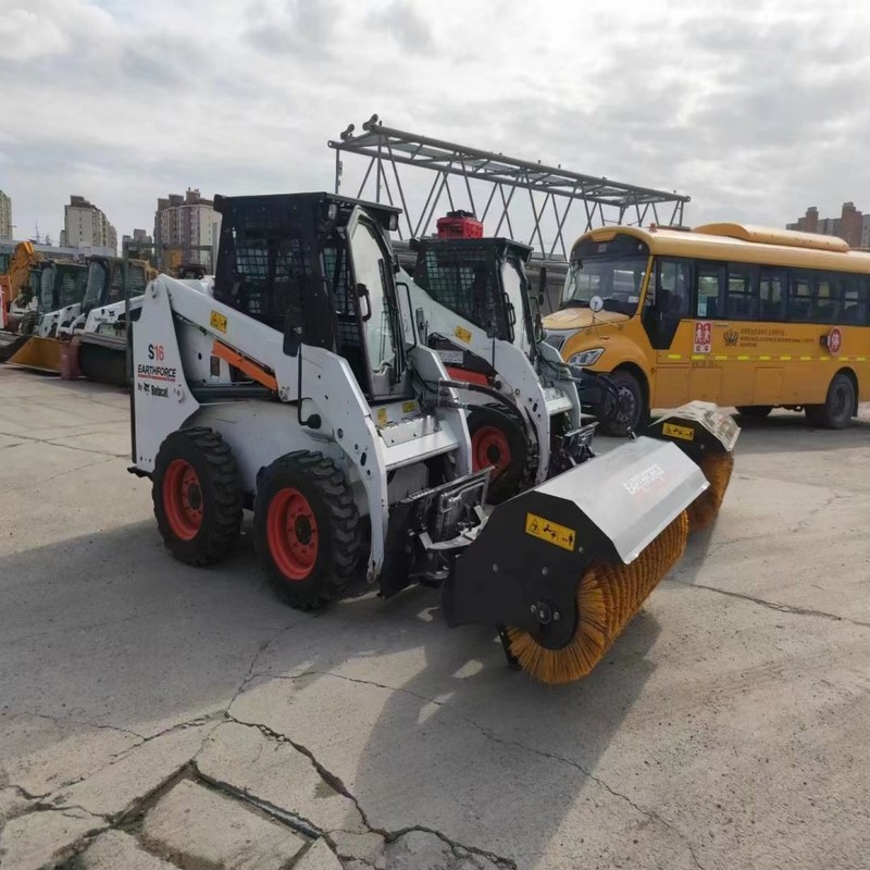 Bob S16 Usado Skid Steer Equipamento Carregador Para a Terra Movendo 10,5km / h 36,4KW