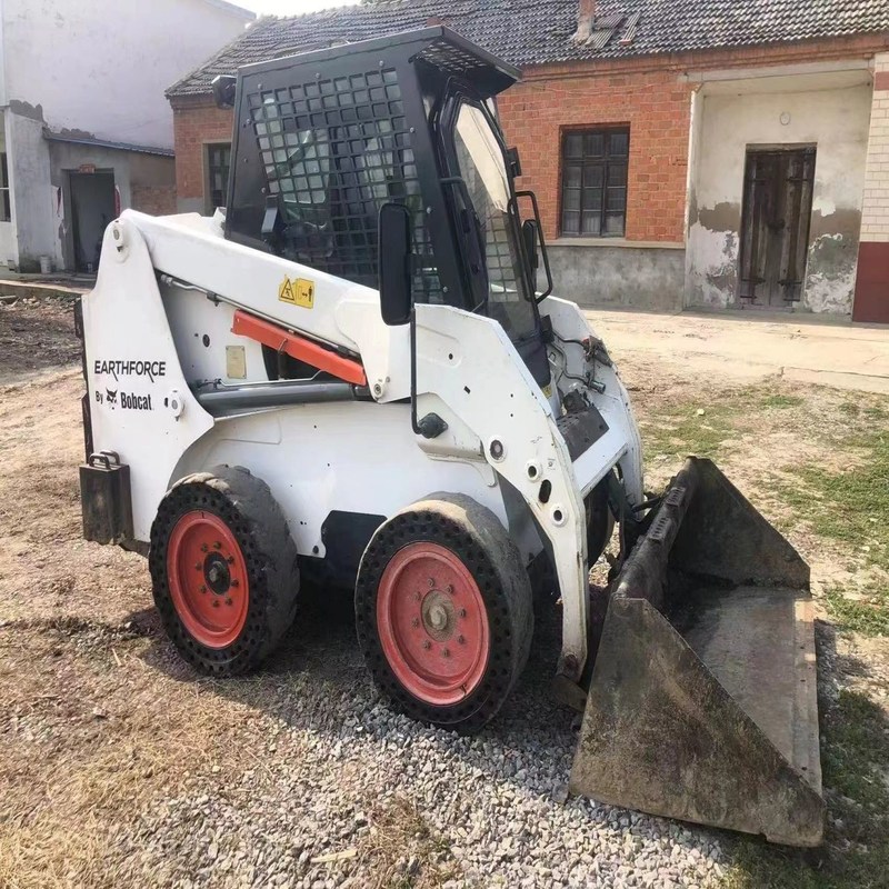 Mini Bob S16 usou o equipamento ajardinando do carregador do boi do patim 36.4KW 10.5km/h