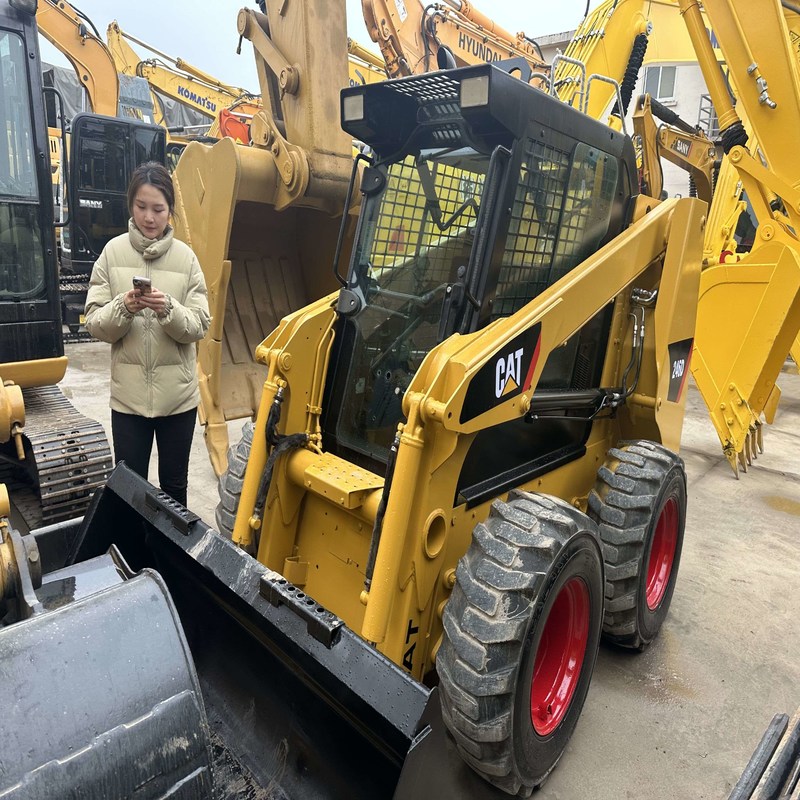 CAT 246D Equipamento usado para carregador de direção de deslizamento de 4,5 toneladas original 53..6KW