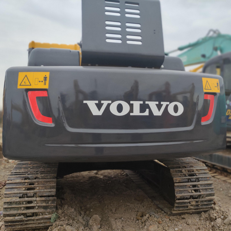 Escavadeira hidráulica usada original VOL EC210B 20 Ton Crawler Digger 107kwn com caçamba de 1,25m3