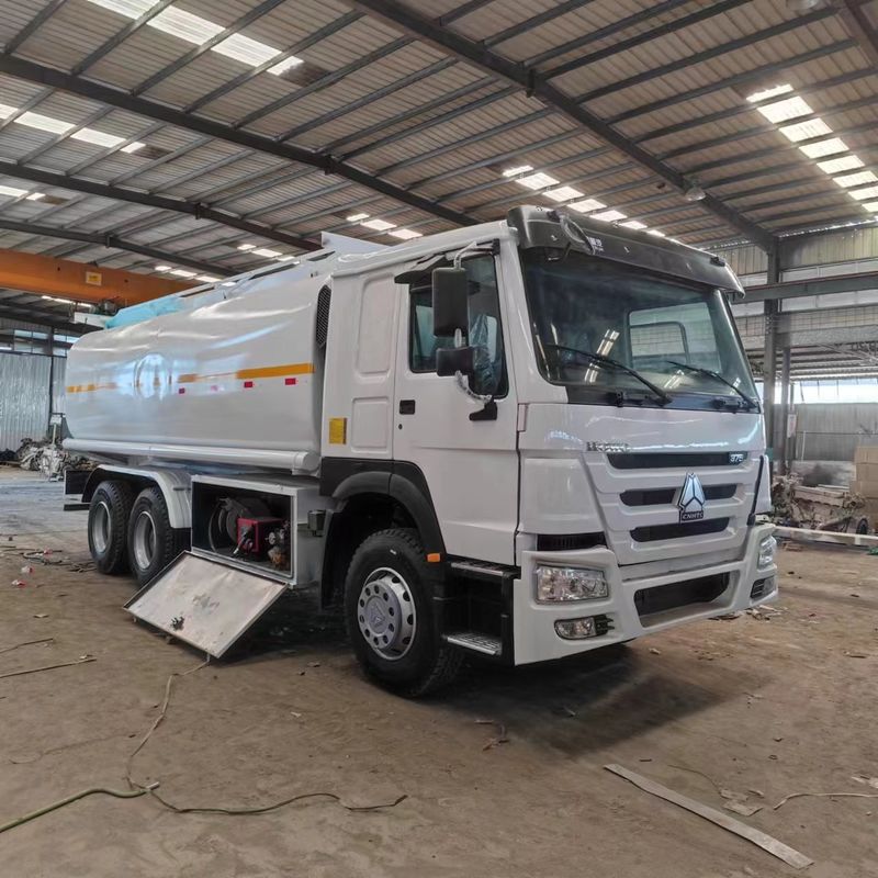 Howo 371 Cisterna de combustível usado Caminhão Entrega de combustível Sinotruk 375 6x4 22m3 2000L 8x4
