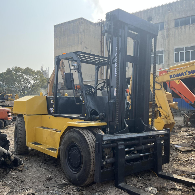 Acionamento por CA Elevador elétrico usado Komatsu FD150 15 toneladas 122kW Altura máxima de elevação 3m