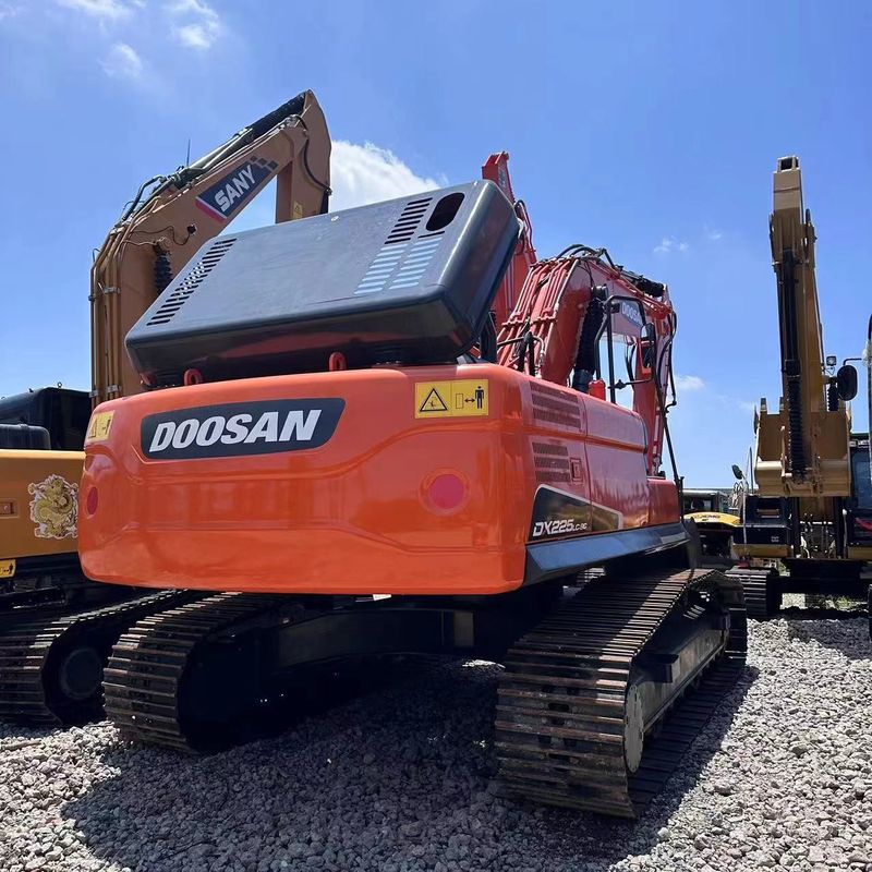 Excavadora Doosan Digger DX225 de segunda mão de 22,5 toneladas