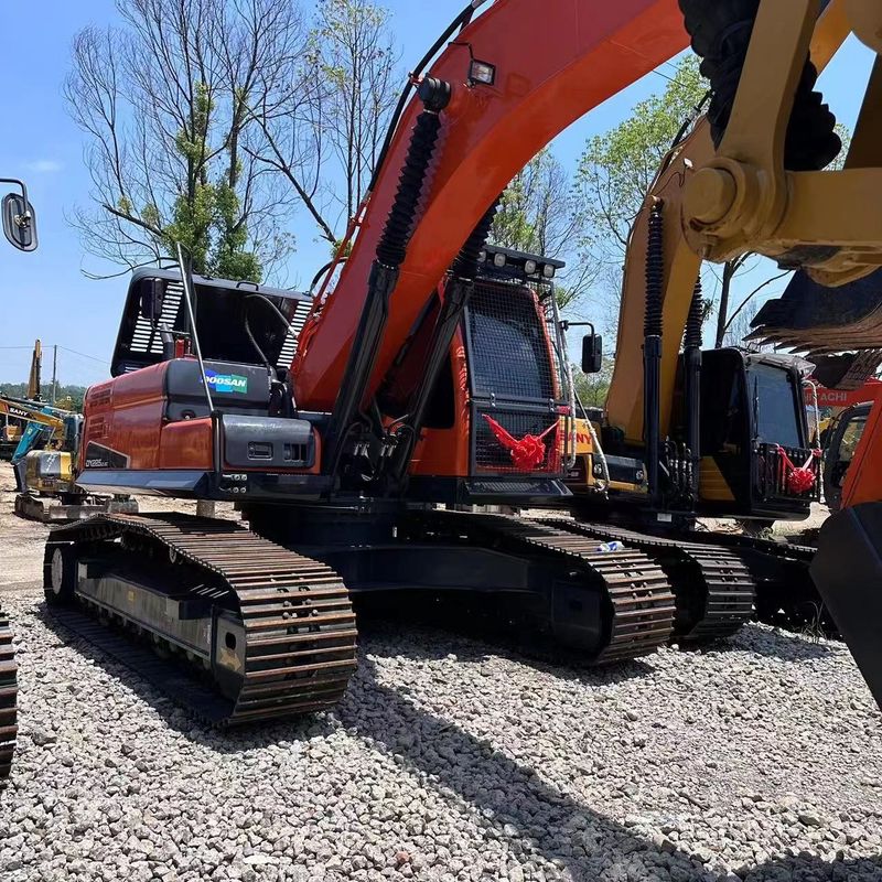 Excavadora Doosan Digger DX225 de segunda mão de 22,5 toneladas