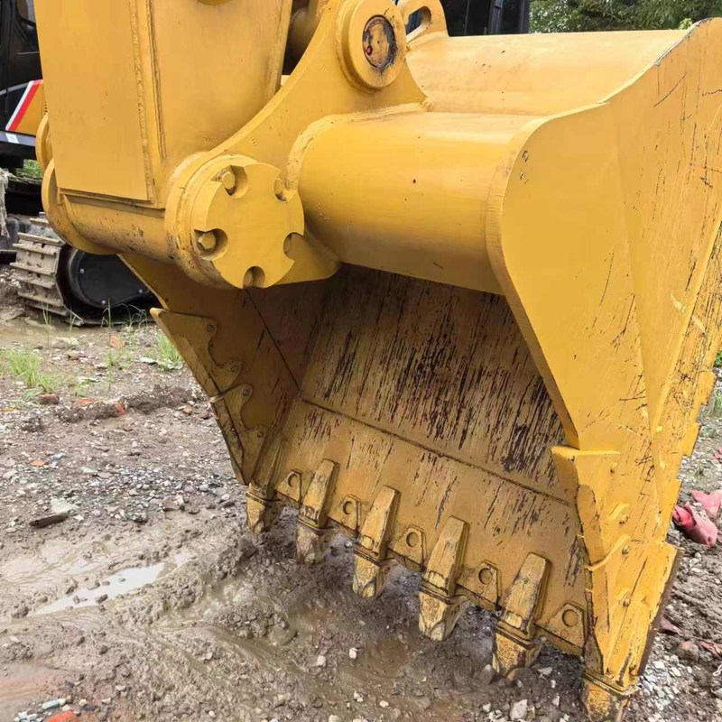 Escavadeira usada grande CAT 340D2 40 Ton Crawler Digger 208kw com caçamba 1.9m3