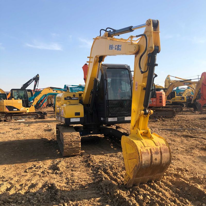 Excavadora mini Kobelco Digger SK75 de segunda mão usada para obras de pequena escala