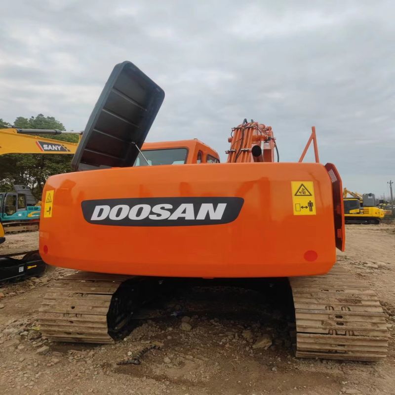Excavadora Doosan Digger DX150LC de segunda mão de 15 toneladas