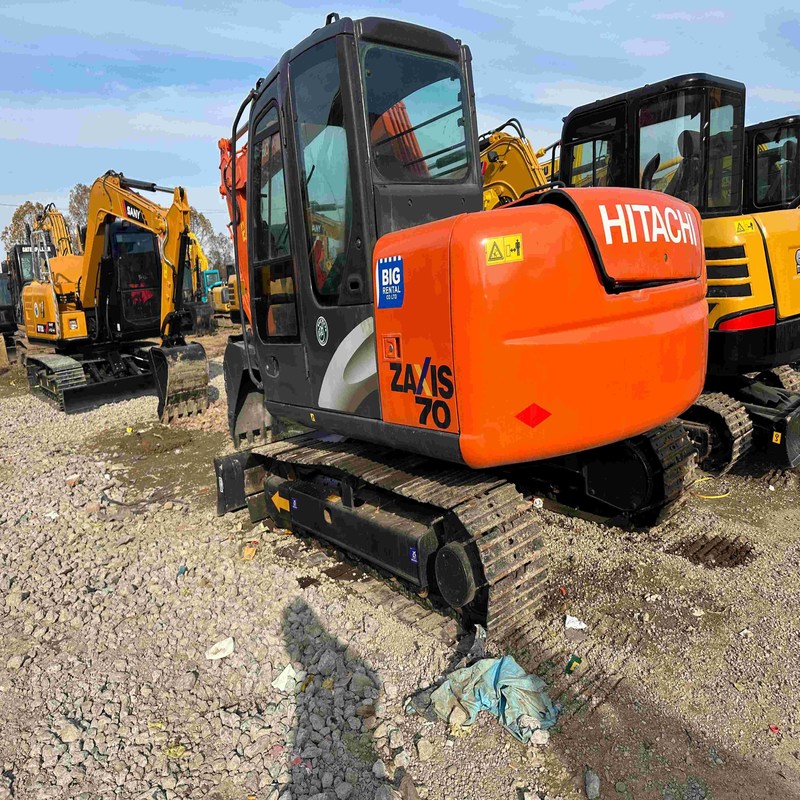 Mini Excavator usado Hitachi ZX70 de segunda mão 7t original Crawler Tracked Digger 39kw