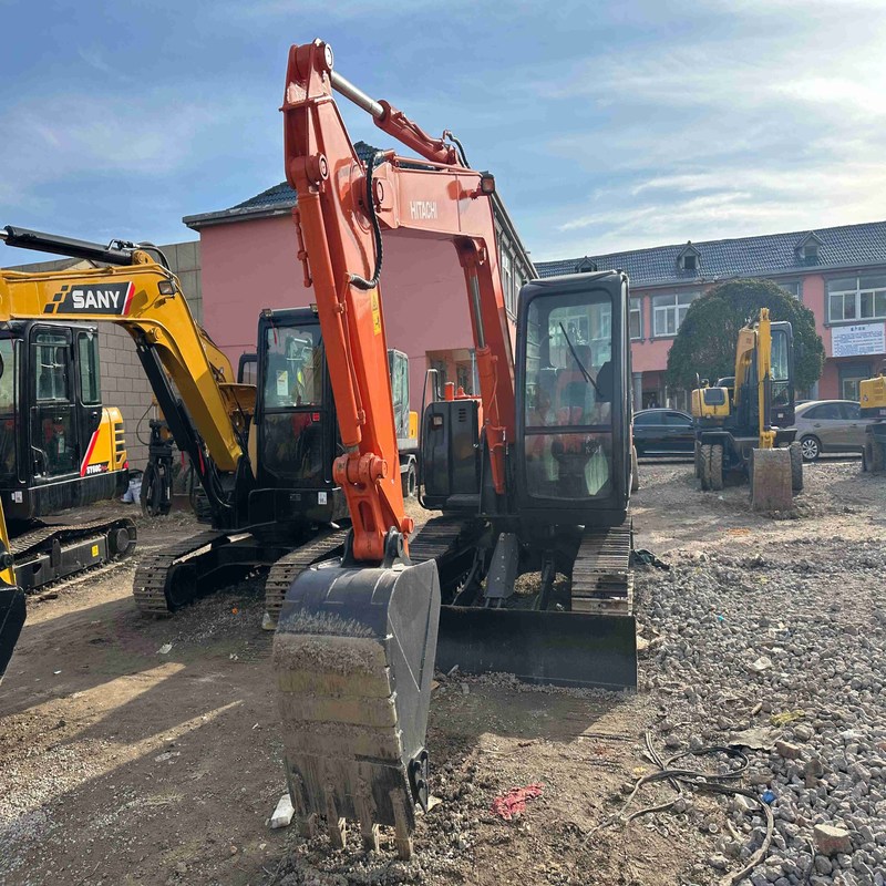 Mini Excavator usado Hitachi ZX70 de segunda mão 7t original Crawler Tracked Digger 39kw