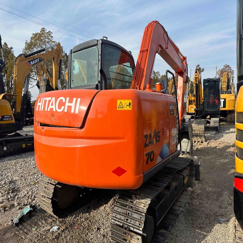 Mini Excavator usado Hitachi ZX70 de segunda mão 7t original Crawler Tracked Digger 39kw