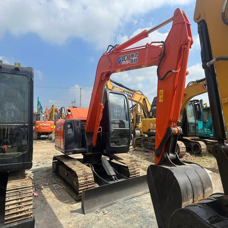 Hitachi ZX75 Excavadora Usada Hidráulica 7 Tonadas Médio 40.3kw com 0.33m3 balde