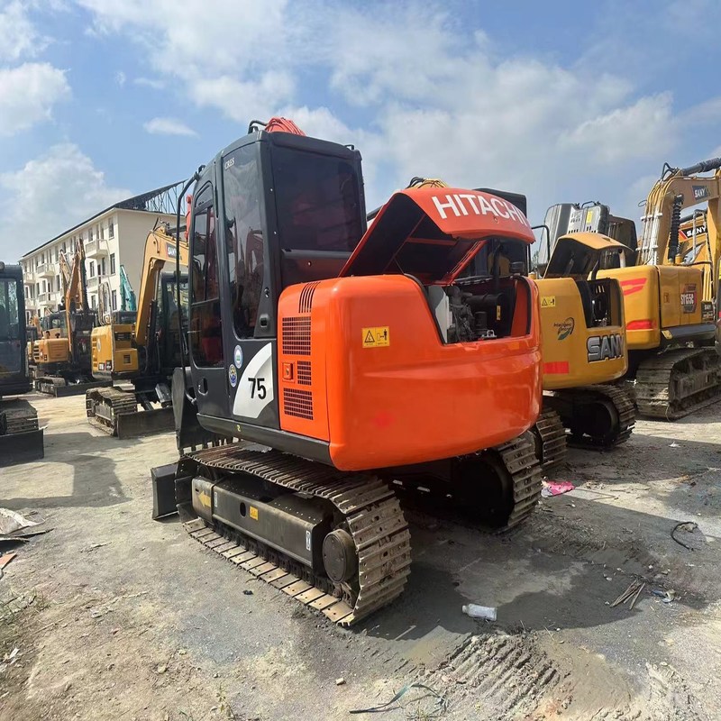Hitachi ZX75 Excavadora Usada Hidráulica 7 Tonadas Médio 40.3kw com 0.33m3 balde