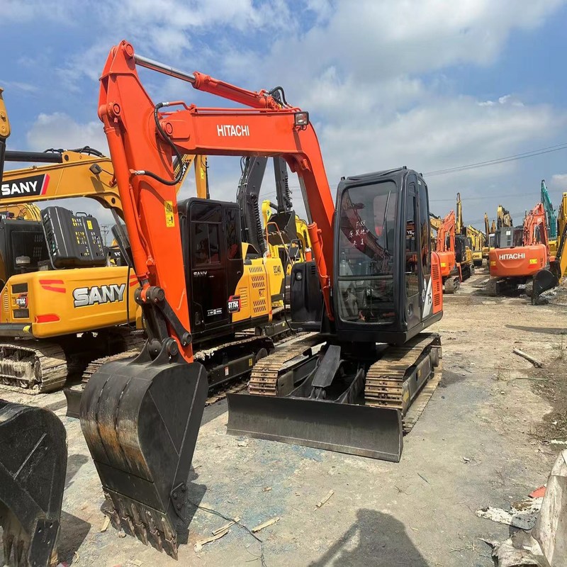 Hitachi ZX75 Excavadora Usada Hidráulica 7 Tonadas Médio 40.3kw com 0.33m3 balde