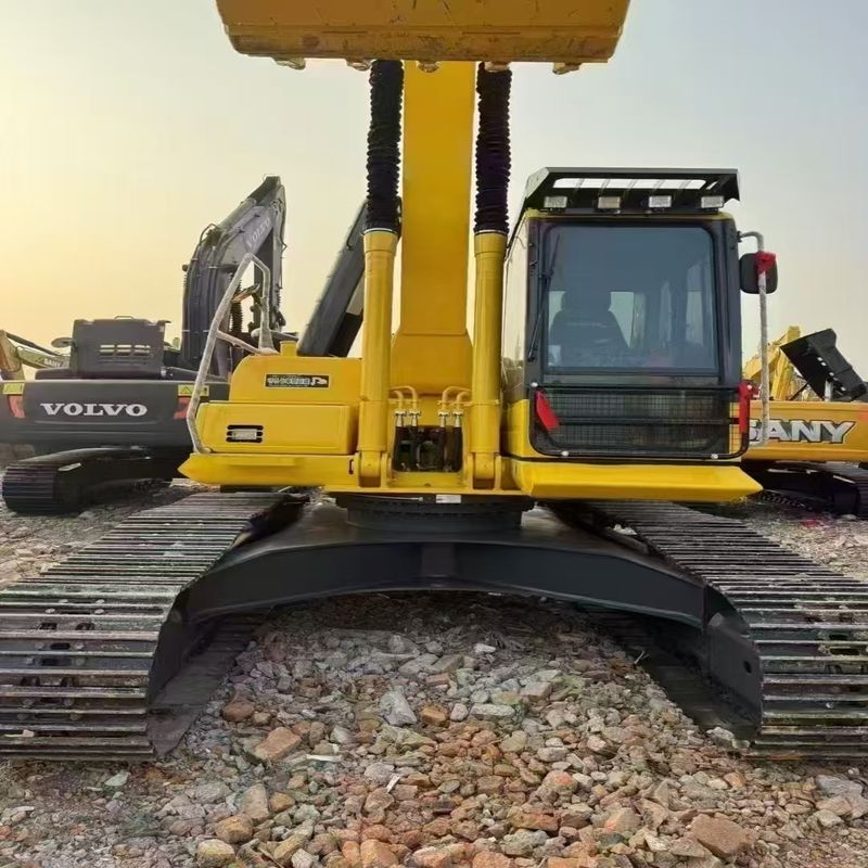 Excavadora Komatsu de segunda mão PC240 Excavadora de tipo médio de 24 toneladas